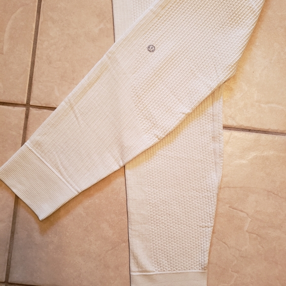 Lululemon Jogger - Picture 10 of 15